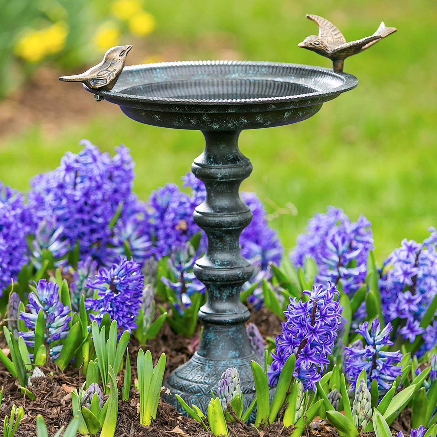 Sculpted Songbirds Metal Pedestal Birdbath
