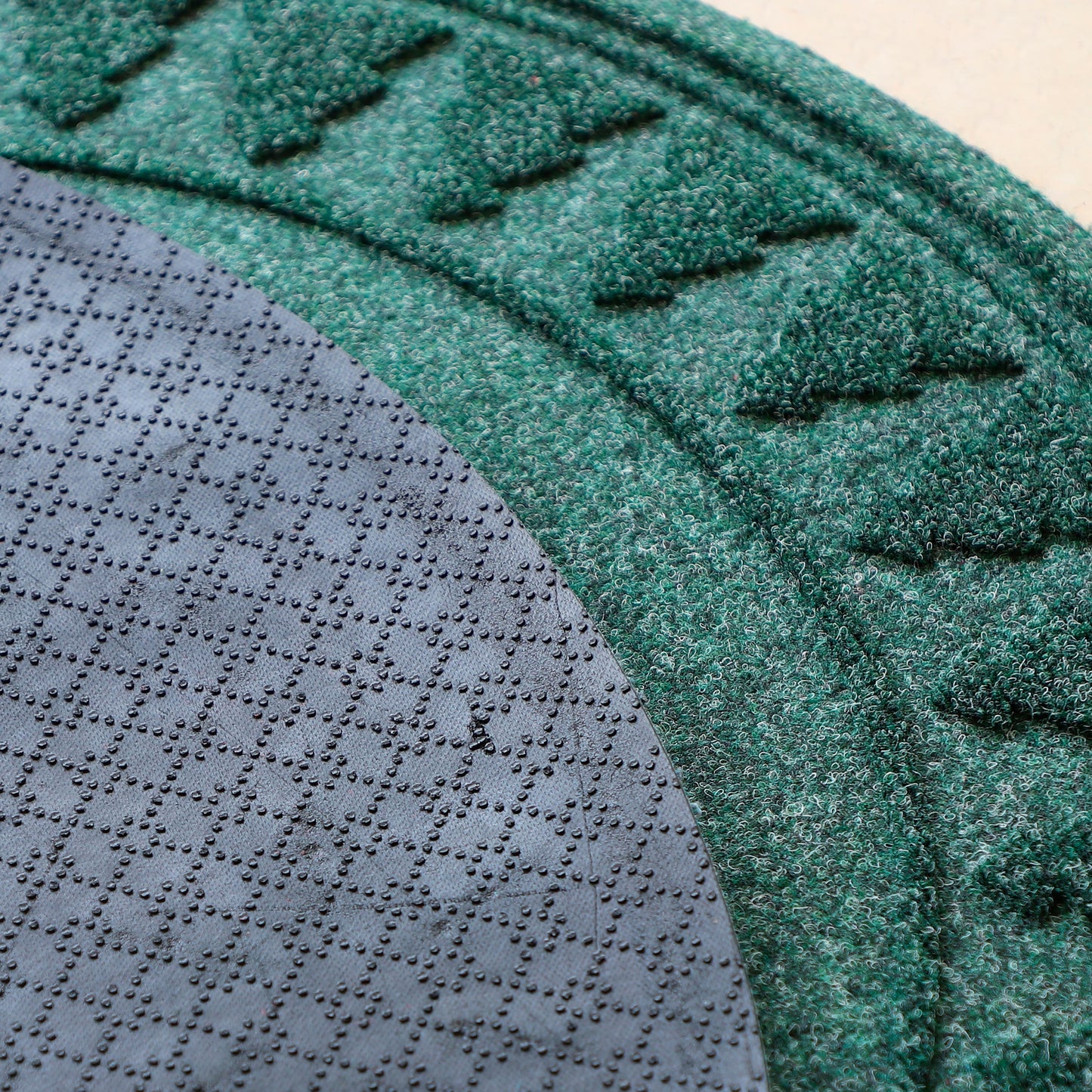 Waterhog Spill-Proof Christmas Tree Mat