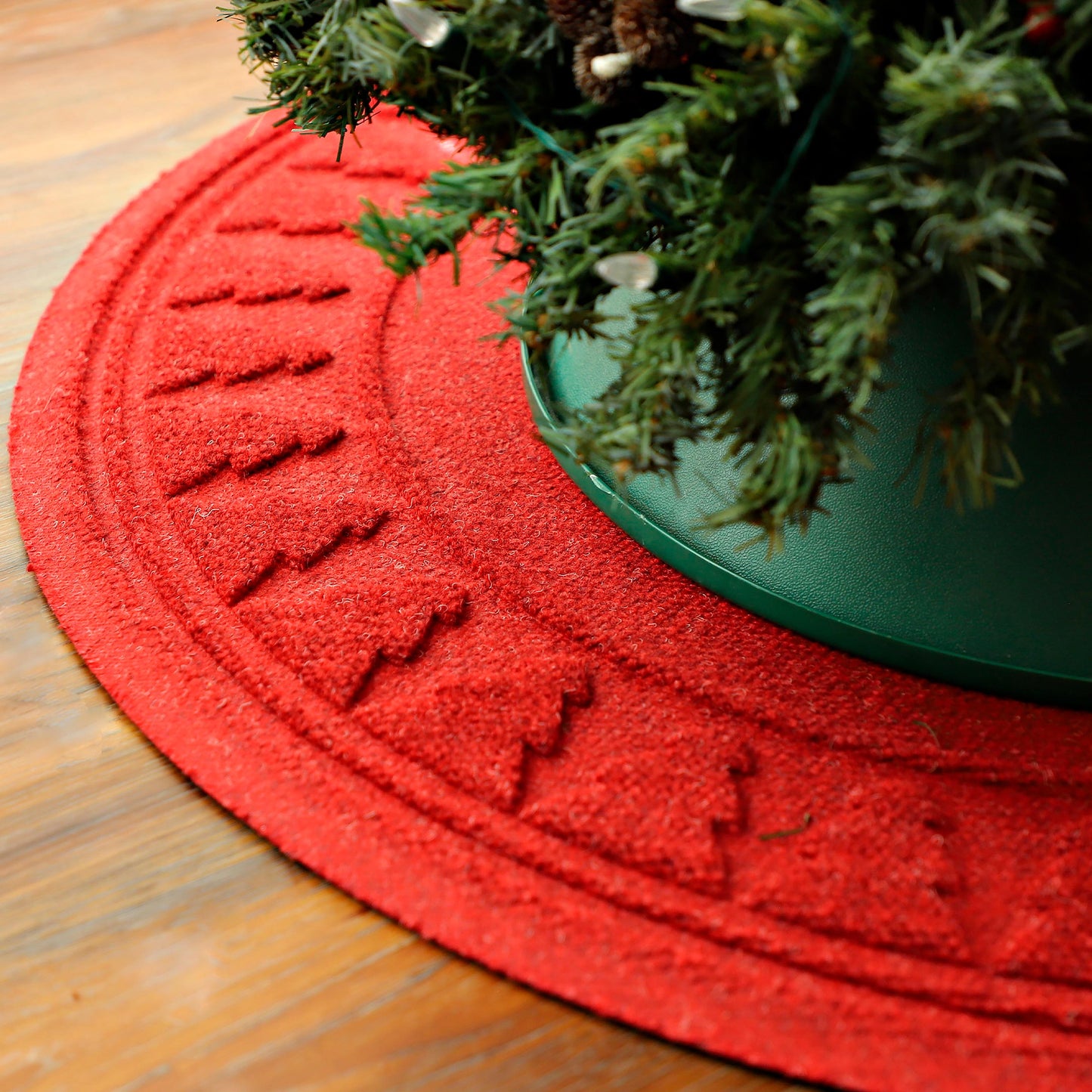 Waterhog Spill-Proof Christmas Tree Mat
